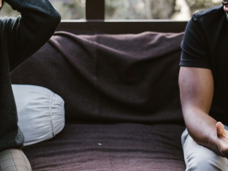 How a Relationship Issues Therapist Helps You Rebuild Trust and Connection