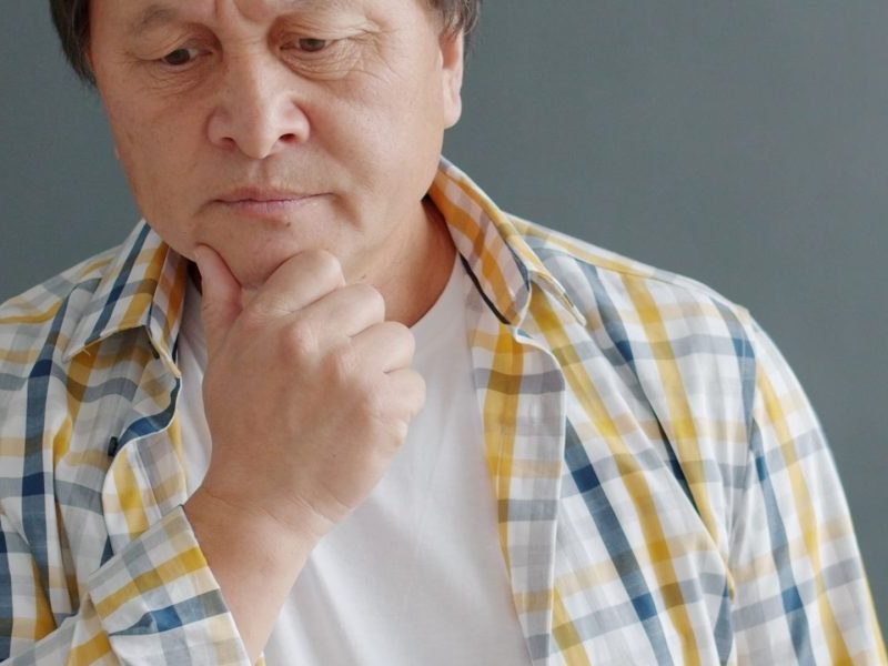 How to Read Therapist Reviews and Find the Right Therapist for You