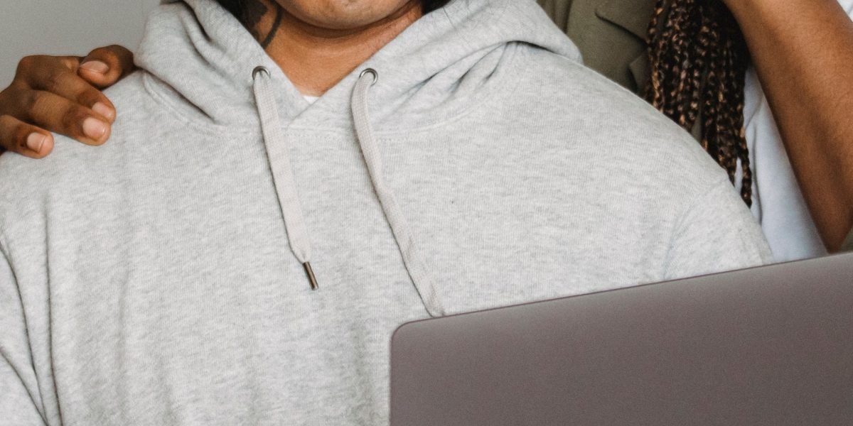 The Reddit Mental Health Crisis and How to Navigate It Safely