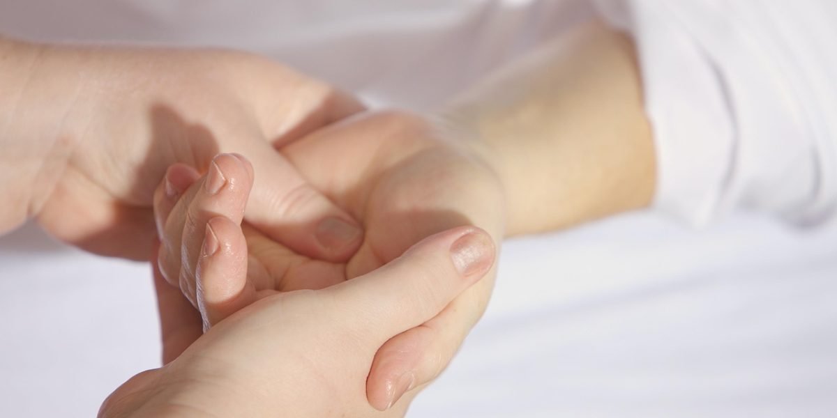 A productive conversation between a therapist and client builds trust and understanding, crucial for effective healing.