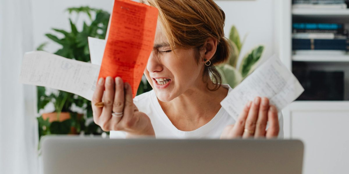 Navigating the overwhelming number of online therapist options can be challenging without a clear framework for evaluation.